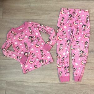 Hanna Andersson Wonder Woman pajamas